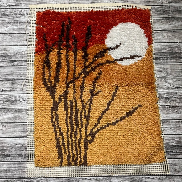 Large 21”x27” VINTAGE Latch Hook Rug/Tapestry Sunset Great Condition Edges Need - Picture 1 of 5